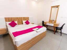 Hotel Saaaj in Kochi