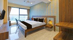 Hotel Om Shiv in Vadodara