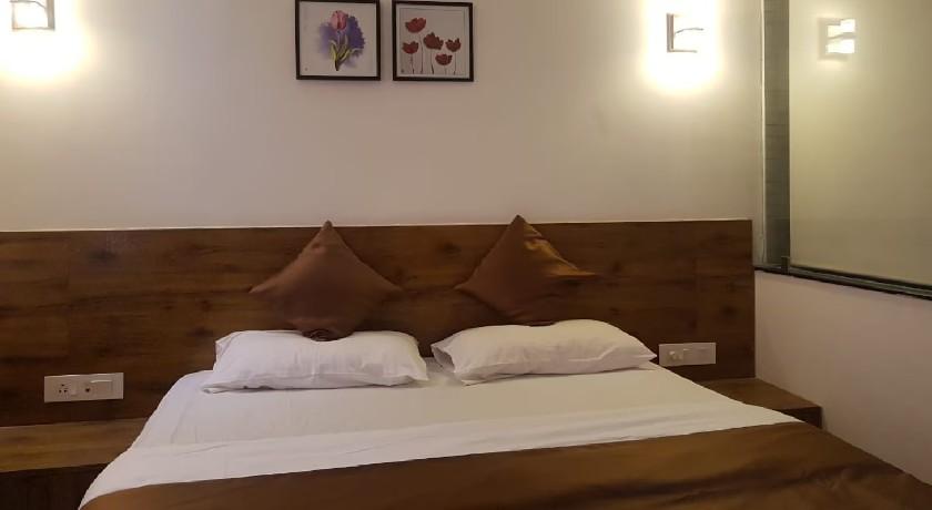Seeyona Yacht Resort in Nashik