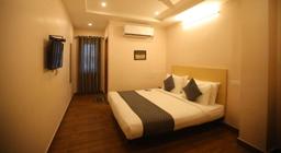 De Crown Luxury Hotel in Kakinada