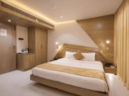Dragonfly - The Art Hotel in Mumbai