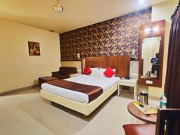 Hotel Devanshi By Classy Stay in Panvel