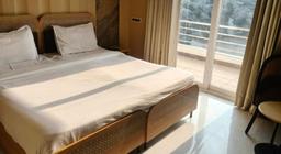Saltstayz Premier - Sector 28 Faridabad in Faridabad