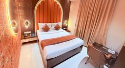 Hotel Geeta Palace in Navi Mumbai