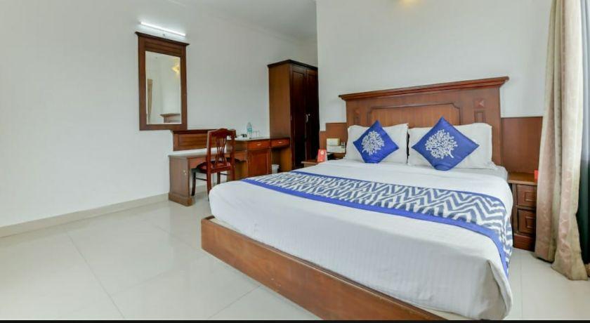 Hotel Centre Point  in Kochi