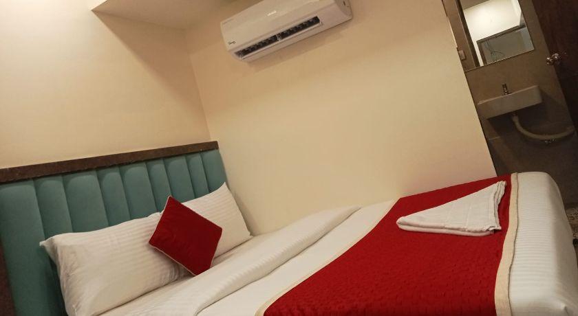 Hotel B Town in Mumbai