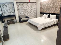 Hotel The Grand Takshak in Mehsana