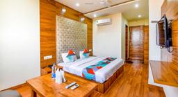Hotel Black Diamond in Zirakpur