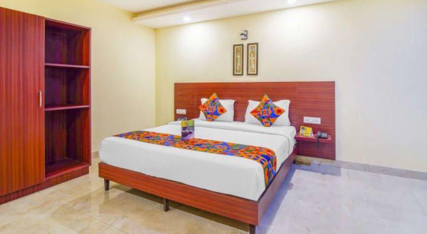 Hotel Vamika Residency in Gurgaon
