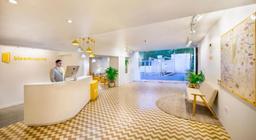 Bloom Hotel - Janpath in Delhi