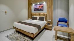 Hotel SR Inn in Anand
