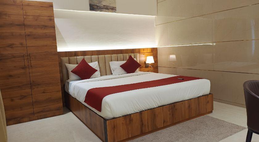 Hotel Madhav Residency in Thane