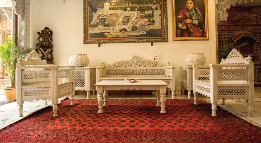 Bloom Boutique | Lake Pichola in Udaipur