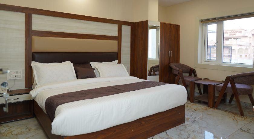 Hotel Dev Rishi By T and M in Haridwar