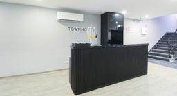 Hotel Townhouse in Noida