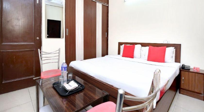 Gaurav Resort in Zirakpur