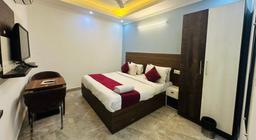 Hotel S R Palace in Delhi