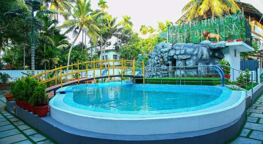 Hotel Lake Palace in Kottayam