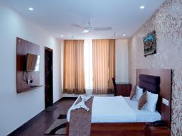 Hotel Thames in Zirakpur