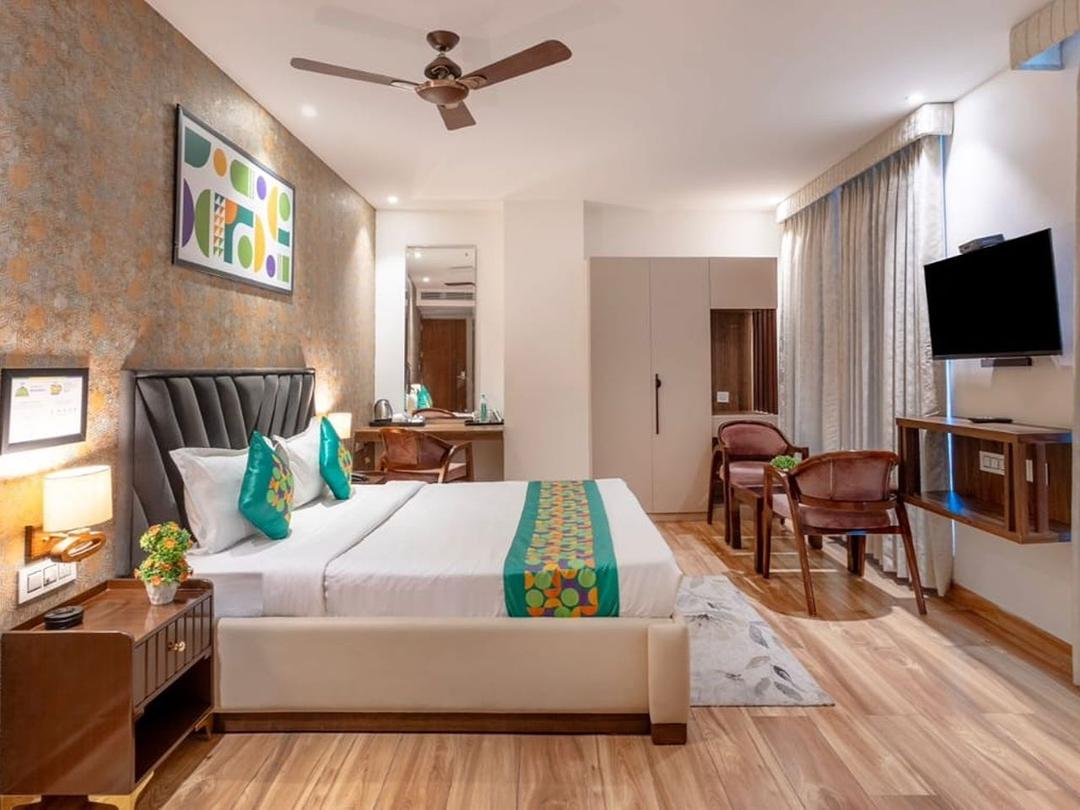Hotel Glen Erica in Zirakpur