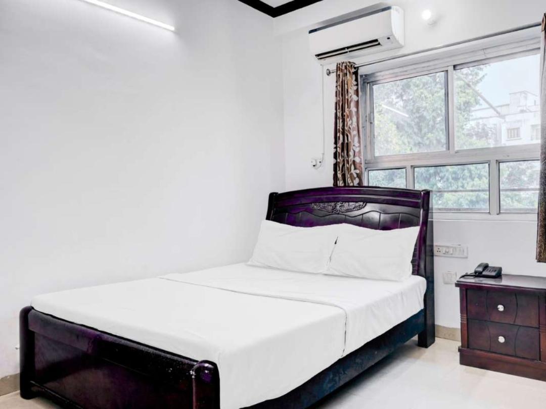 Hotel Lotus Inn in Sarnath