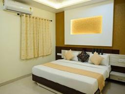 Hotel Golden Bliss in Bhopal