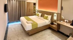 Hotel Suresh Plaza in Nashik