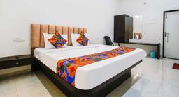 Hotel Saroj in Nashik
