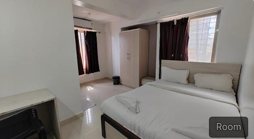 Hotel Panchsheel Crown in Pune