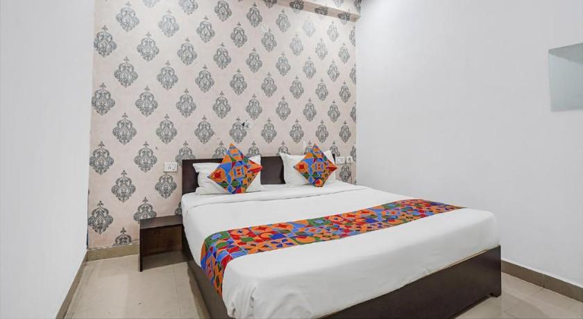 Aditya Grand Hotel in Lucknow