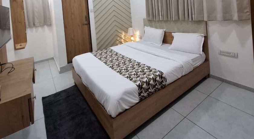 Hotel Heaven in Ahmedabad