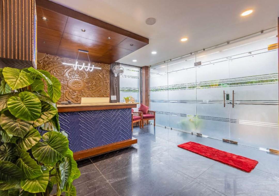 HoneyVeils Palace in Noida