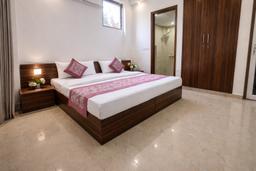 Hotel Pink Taste and Rest in Noida