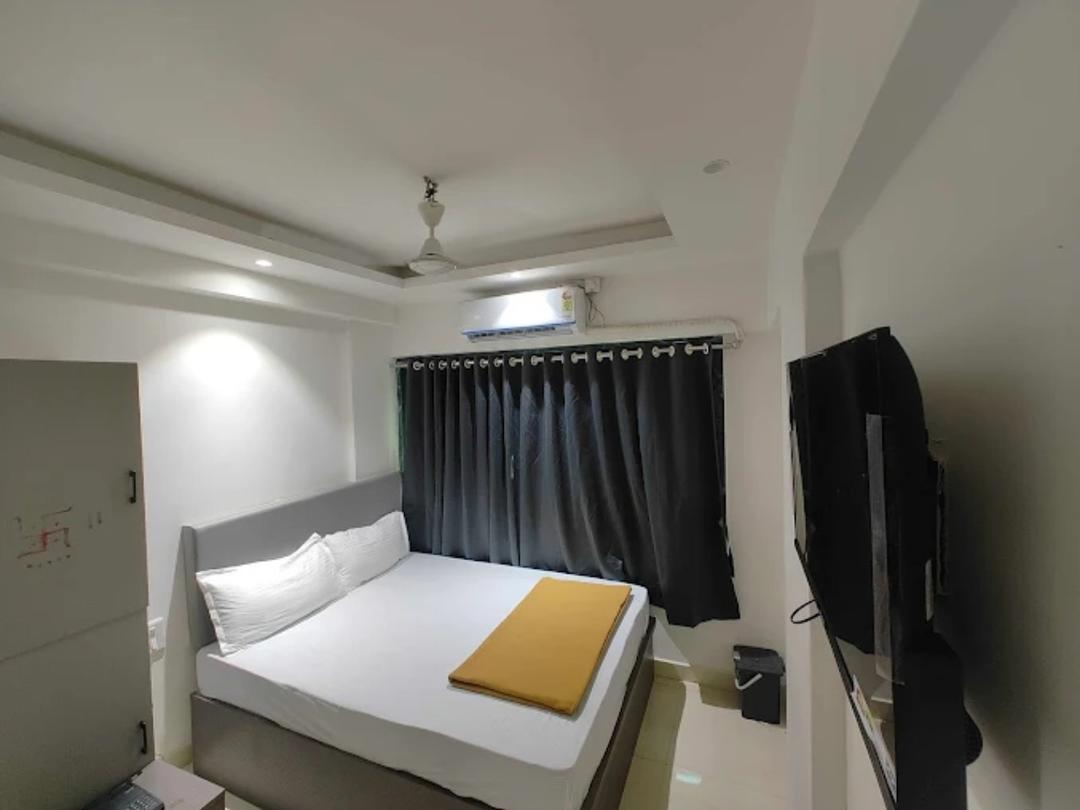 S K Palace in Thane