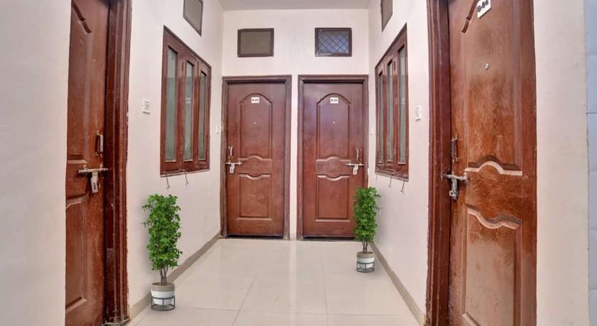 Hotel Silver Peace in Indore
