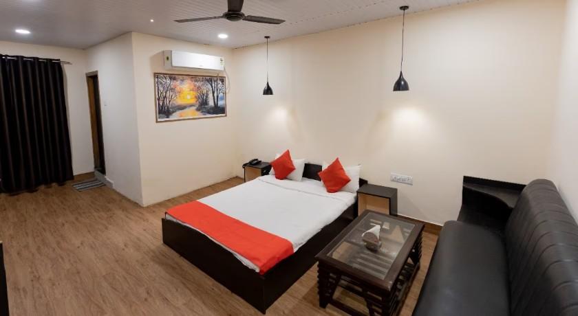 Hotel Deendayal in Bhilai