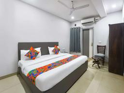 Hotel White Stone in Delhi