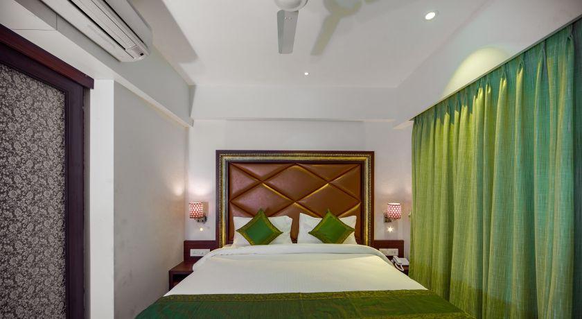 Hotel Laxvas in Thane