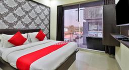 Hotel Hill Look Inn in Gandhinagar