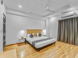 UPAR Hotels Nungambakkam in Chennai