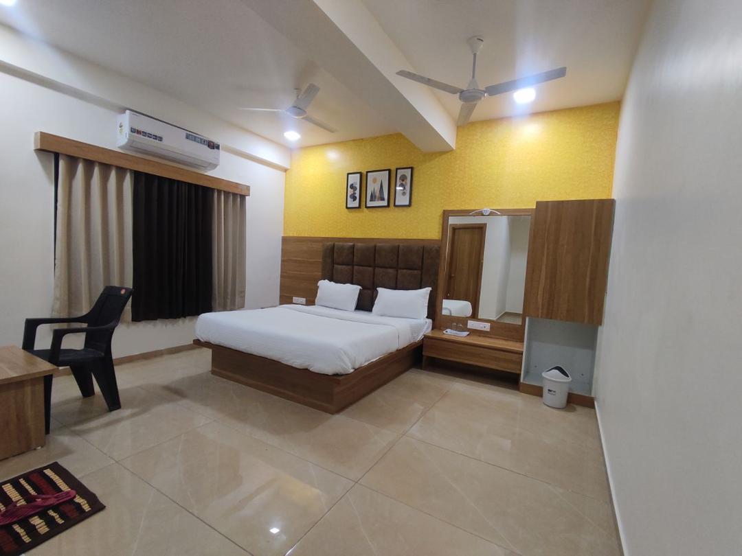 Hotel Newyork Inn in Anand