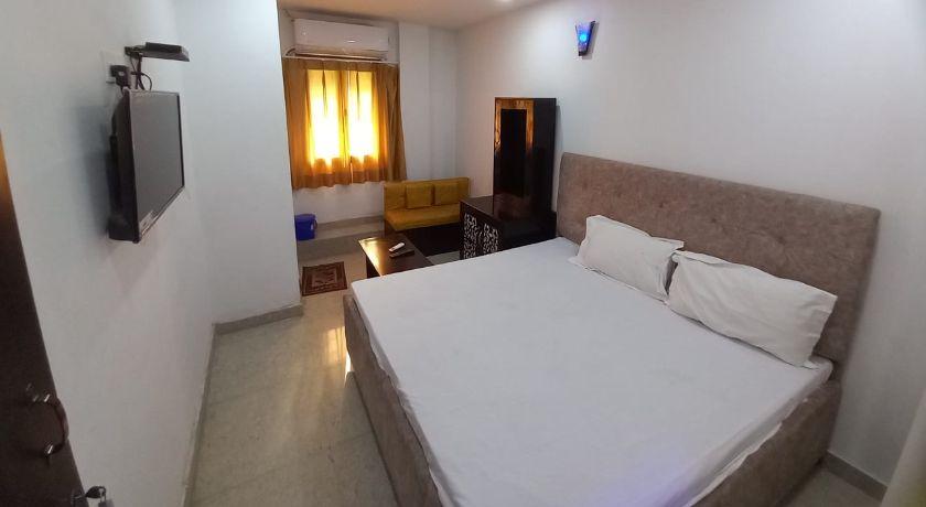 Hotel Metro Regency in Lucknow