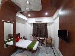 Hotel City Palace in Nashik
