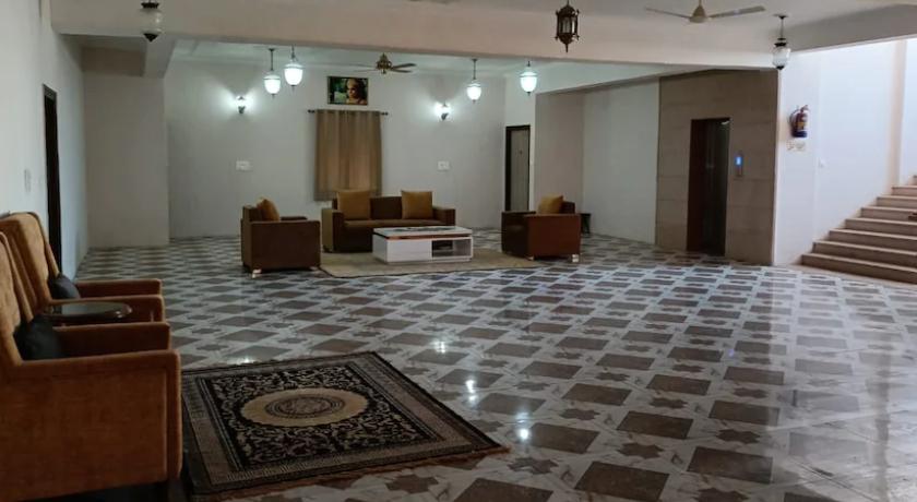 Hotel Vrindavan Balaji Devsthan in Vrindavan