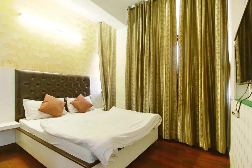 Hotel Shelton in Chandigarh