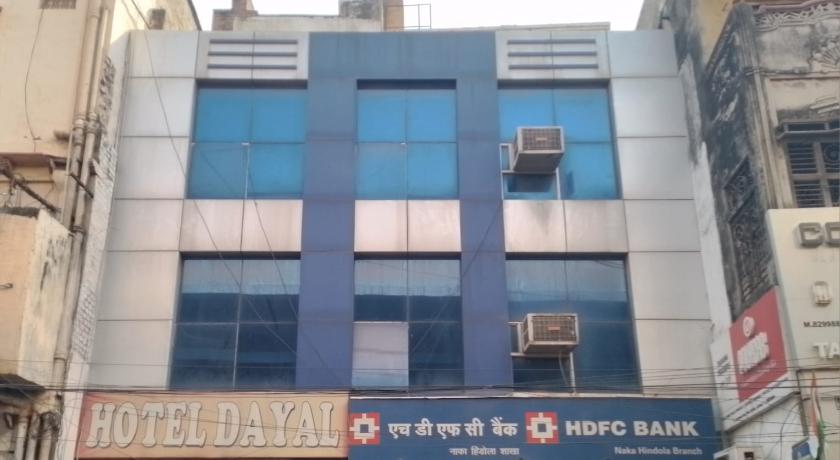 Hotel Dayal in Lucknow