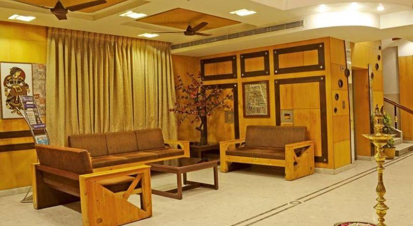 HOTEL MAYAS in Trichy