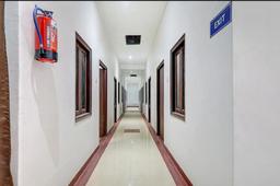 Hotel Raas in Kanpur