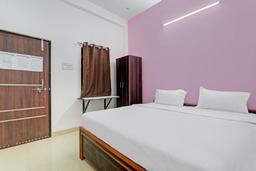 Hotel Raas in Kanpur