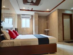 Hotel Grand Inn in Warangal